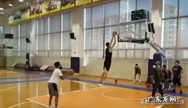 广东男篮专门给2.2米小将徐昕加练篮下技术,你怎么看?