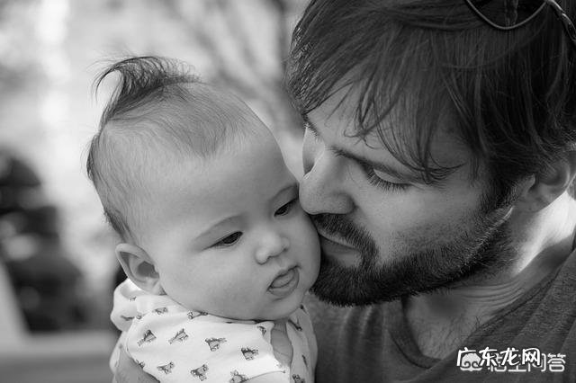 新生儿每次喝多少奶比较合适?