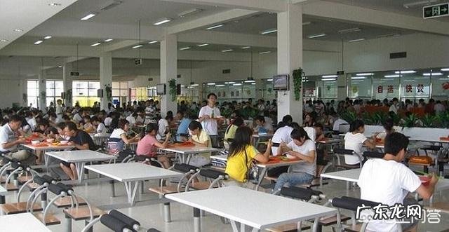 学校食堂如何才能大大吸引学生就餐?