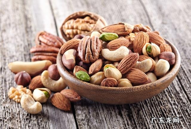 一天要吃什么东西才能健康地达到2500大卡的食物?