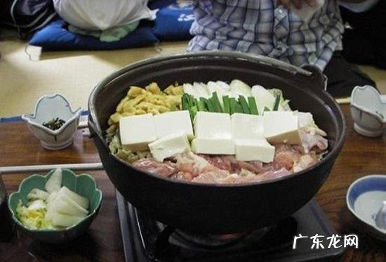 日本的相扑选手一个月能挣多少钱？