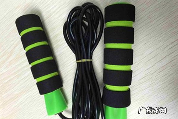 跳绳减肥要跳多少才有效.一周跳几次? 跳绳减肥每天跳多少个比较有效