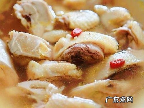 怎样清炖鸡肉有味道?需要什么食材搭配?