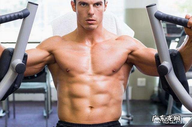 如何能快速击败腹部肥肉,显露出腹部肌肉?