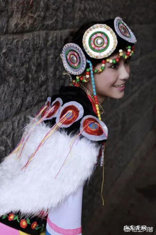 如何评价2021年清华美院本科动画毕设《万华镜》？