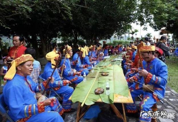 如何评价2021年清华美院本科动画毕设《万华镜》？