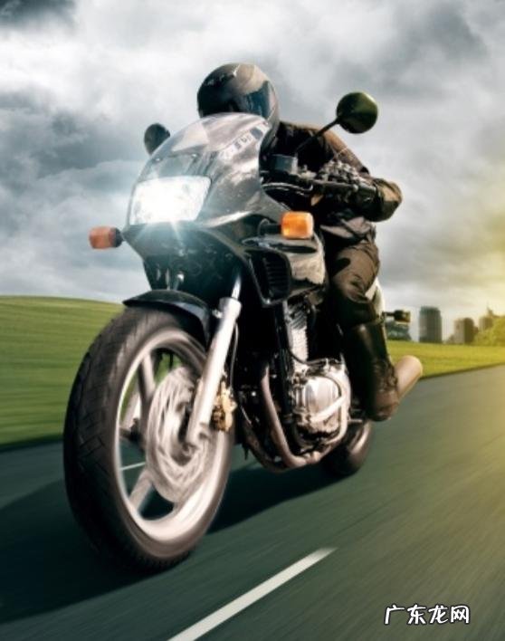 50岁男士单手用多少公斤哑铃合适