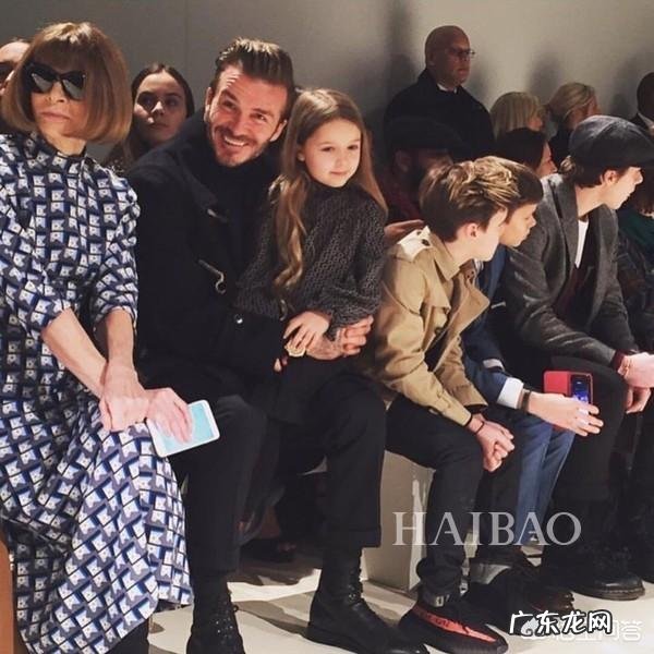 维多利亚·贝克汉姆为什么不爱笑？