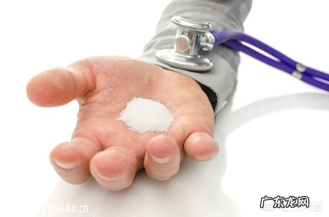 水果当晚餐吃进ICU,多吃水果真的会得糖尿病吗?