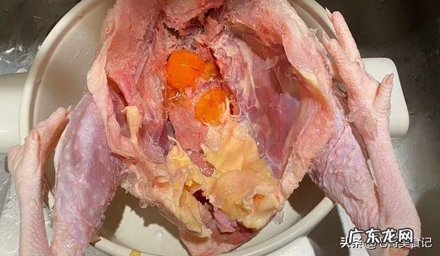 三黄鸡到底是土鸡还是肉鸡?为什么市场上卖的肉鸡也叫三黄鸡?