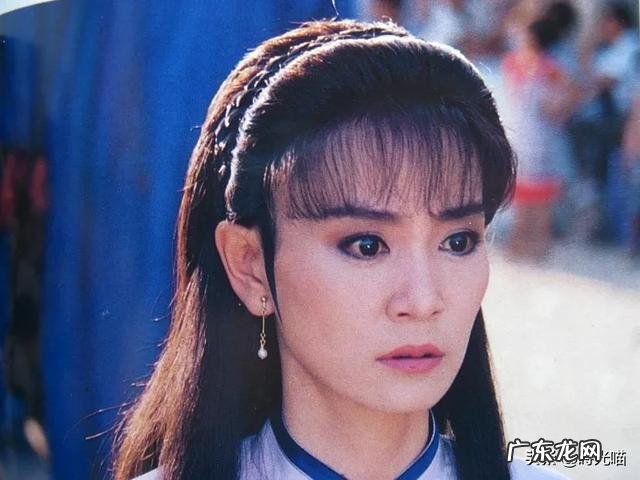 林允代言CK身材被嘲,为什么一天只靠一杯奶茶减肥的她还是胖? 林允喝什么牌子的奶茶