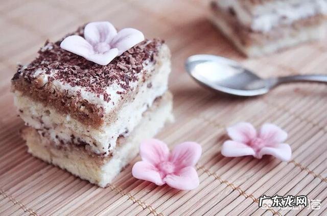 在学校食堂 想要减肥的男生一般中午和晚上吃什么比较好?