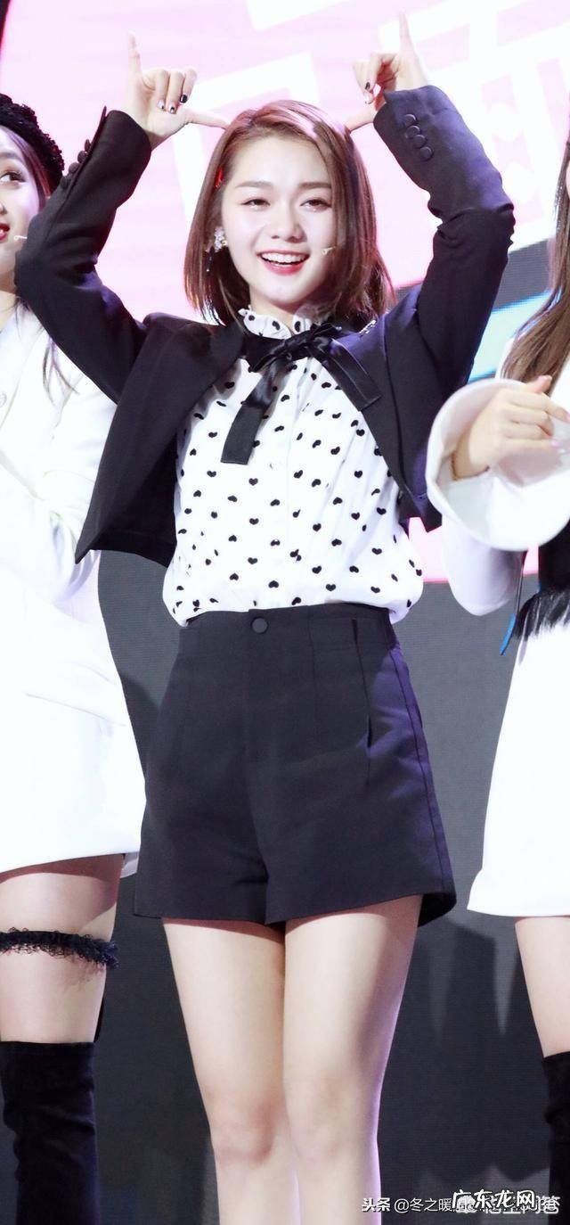 你认为段奥娟的个人实力强吗?她应该单飞吗?