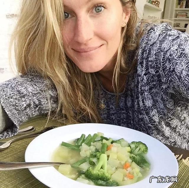 听说有的女明星为了减肥能做切胃手术,女明星为了减肥是有多狠?