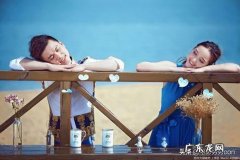 一家私人影院看电影，有什么电影适合情侣看的