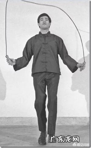 跳绳减肥,体重不减反增,是什么原因 跳绳体重反而增加了怎么办能减肥