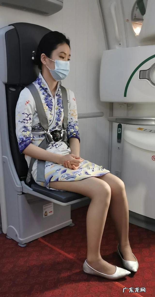 空姐是年轻饭吗?不能做空姐了的她们都去做什么了?