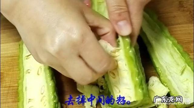 夏天多吃苦瓜有什么好处呢?苦瓜怎么做才好吃啊?