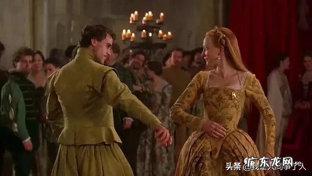 詹姆斯肌肉有多夸张,在外线球员里能排diyi吗?