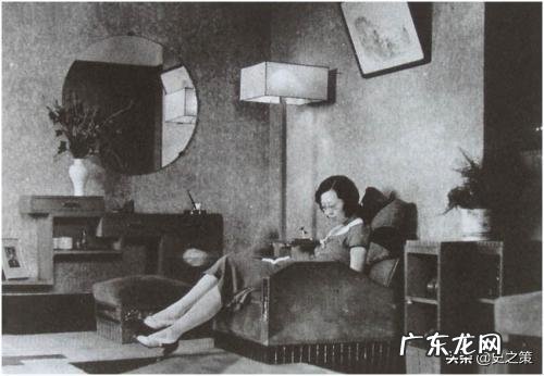 张爱玲晚年频繁搬家,摆脱不了虱子缠身,到底真相如何