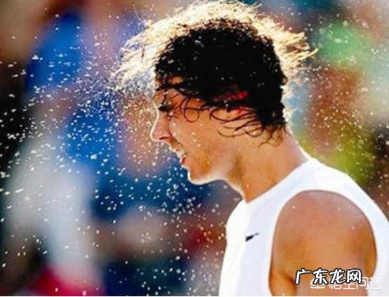 天气变热了手上出汗该怎么办?