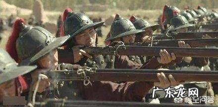 乾隆为什么不用火器武装军队,还是坚持弓马骑射的所谓满洲传统?