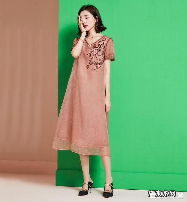 一米六八,体重140腰粗,穿什么衣服好看女生