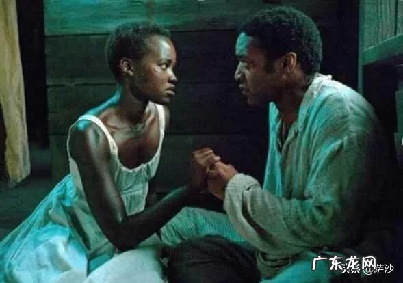 考古学家如何发现中世纪英国普通民众饮食习惯的证据?