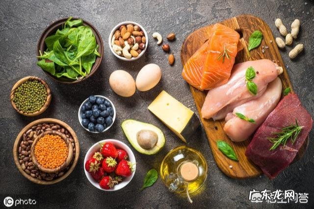 现在在家没有上班，想减肥，早上跳绳，晚上跑步，其他时间怎么办 减肥不想跑步不想跳绳