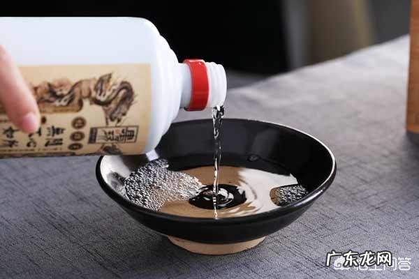 为什么说白藜芦醇可以延缓衰老、活肤抗皱啊?