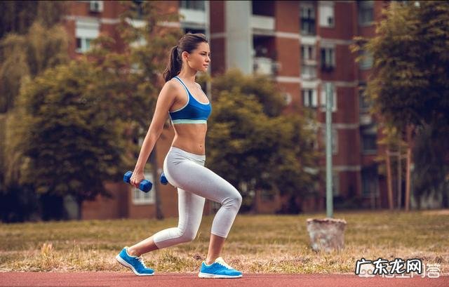 只做仰卧起坐和俯卧撑能减肥塑身吗