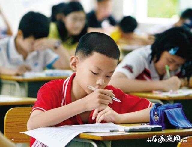 对于小学三年ji的学生来说,考多少分算正常