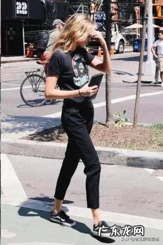 上身瘦,腿粗胯大的女生,穿衣怎么搭配?