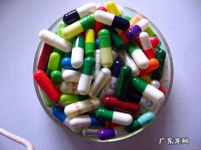 胶囊药品的不同颜色有什么区别吗？