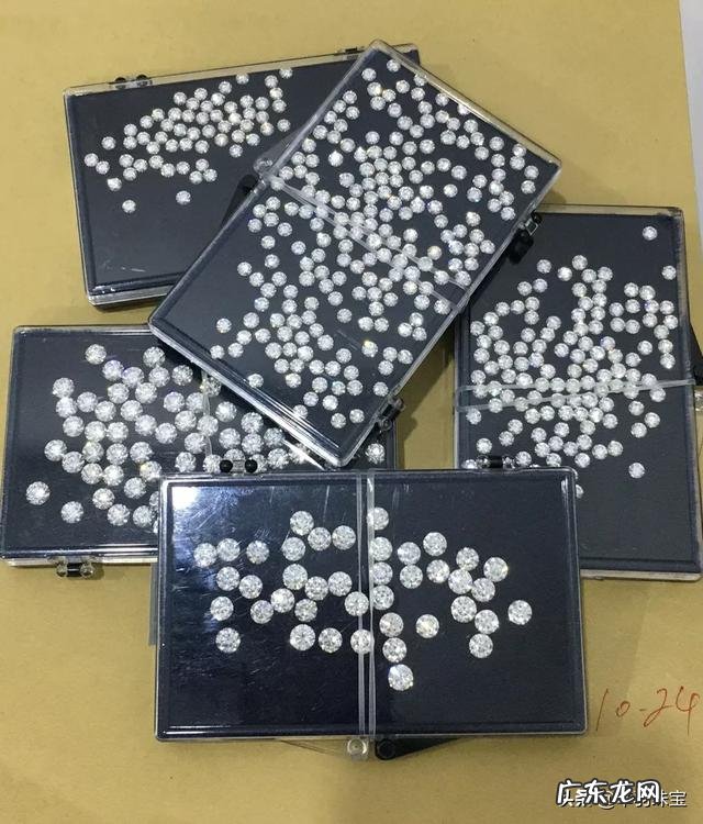 怎么挑选钻戒?钻戒选购瞅准钻石4C等ji是关键吗?