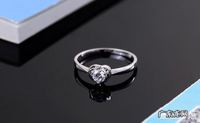 怎么挑选钻戒?钻戒选购瞅准钻石4C等ji是关键吗?