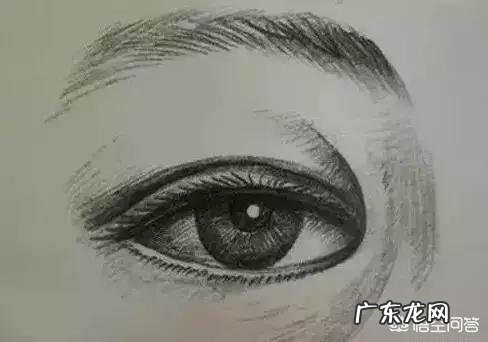 为什么国内现在流行着一股像恐怖洋娃娃那样诡异的整容审美? 什么整容术都比不过国家的特效