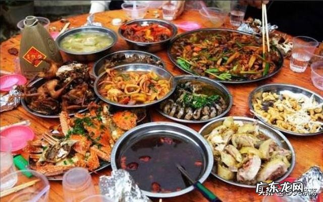 为什么有人吃饭要把菜拍照发朋友圈? 吃菜前怎么发朋友圈不拍照