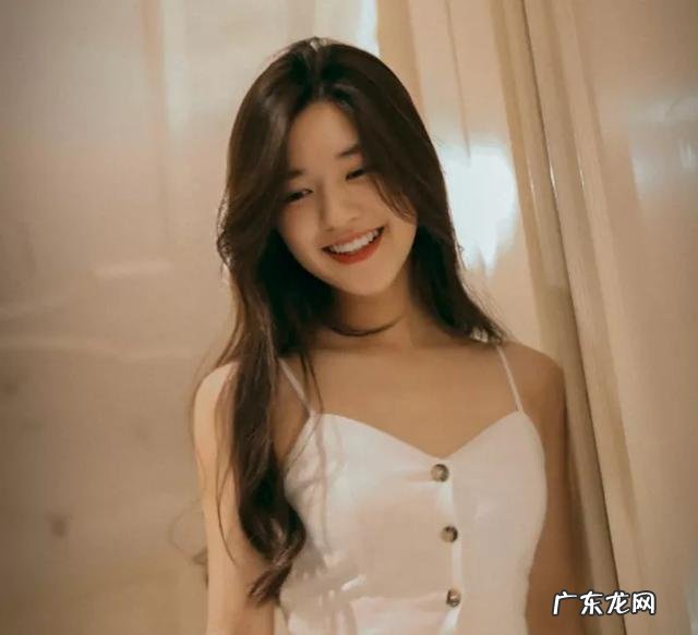 为什么赵露思突然红遍整个网络?