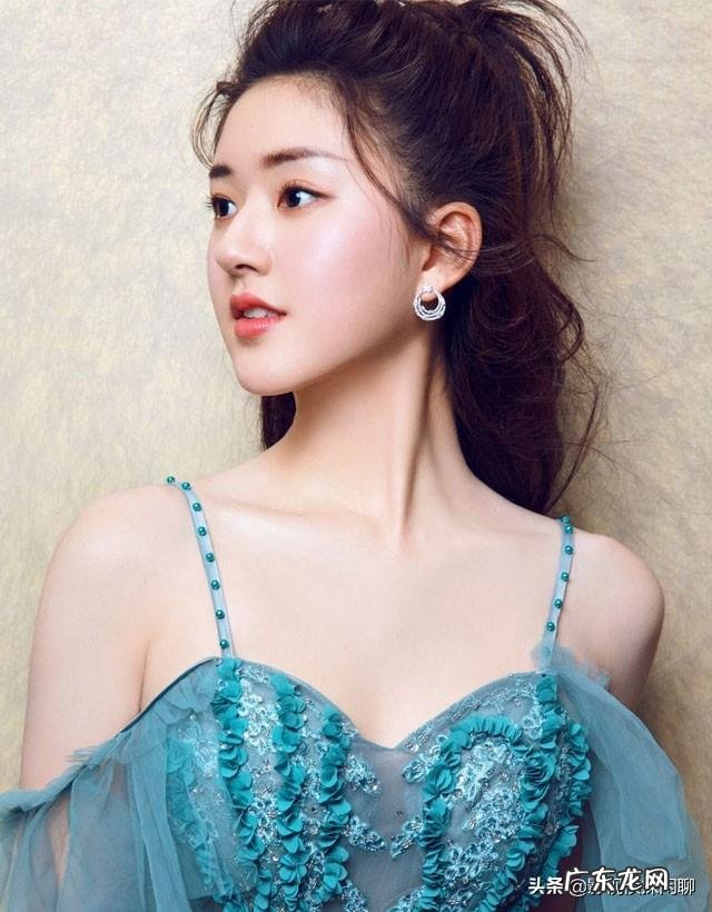 为什么赵露思突然红遍整个网络?