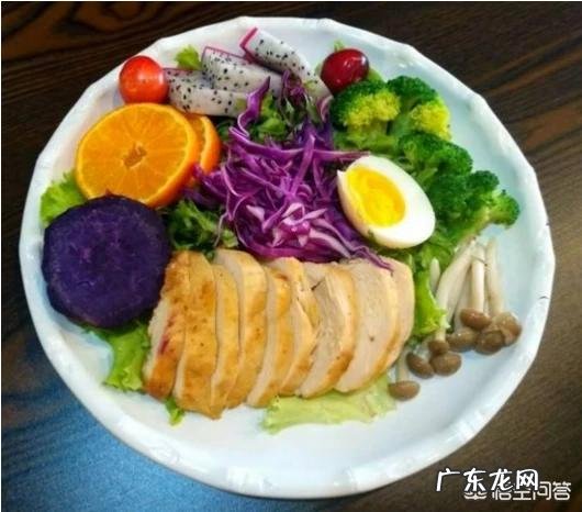 为什么每天都做仰卧起坐、俯卧撑还会胖呢