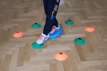 体重较大,膝盖、脚踝都有陈旧伤,如何选择跑鞋?