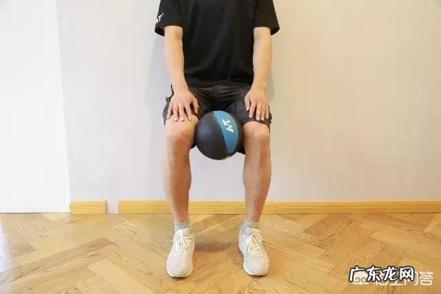 体重较大,膝盖、脚踝都有陈旧伤,如何选择跑鞋?