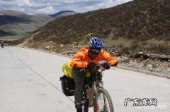 公路车35公里/h和山地车30公里/h，哪个更容易做到