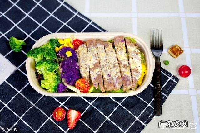 应该饭前健身还是饭后健身呢?应该注意什么? 健身应该在饭前还是饭后