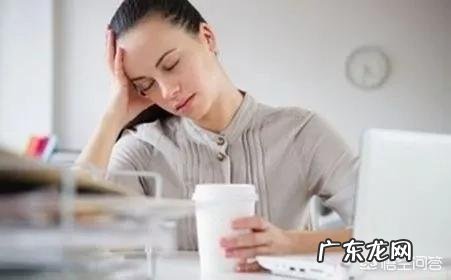 有哪些一套简单易行的办公室健身操?