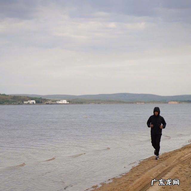 每天跑5公里对身体好吗 陈坤每天跑5公里