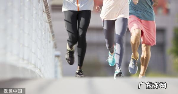 跑步无伤痛跑到老 跑步伤痛是坚持训练还是停跑休息