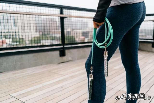 每天怎么跳绳能达到快速减脂 怎么样跳绳才是减脂的最好方法