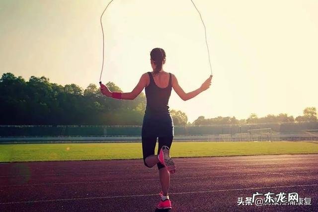 每天怎么跳绳能达到快速减脂 怎么样跳绳才是减脂的最好方法